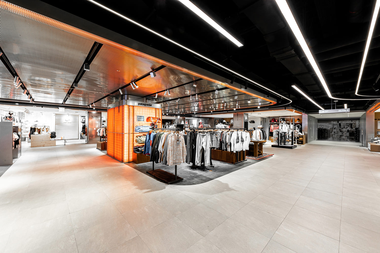 LOTTE DEP MAIN_7F_SPORTS ZONE