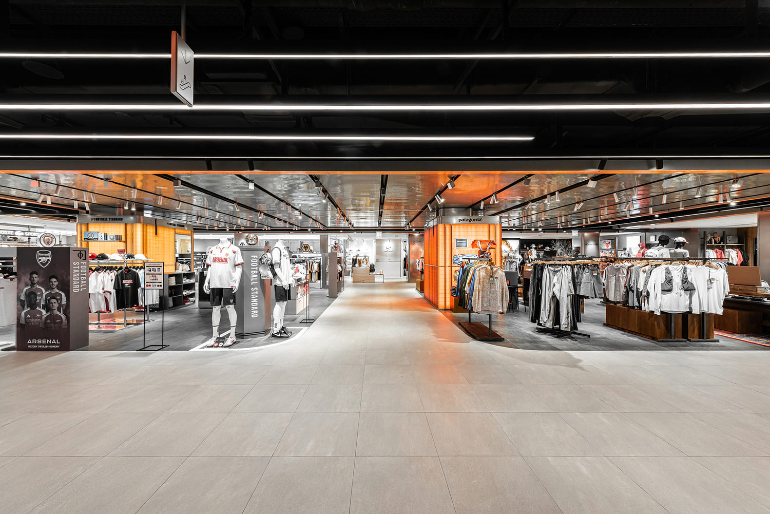 LOTTE DEP MAIN_7F_SPORTS ZONE