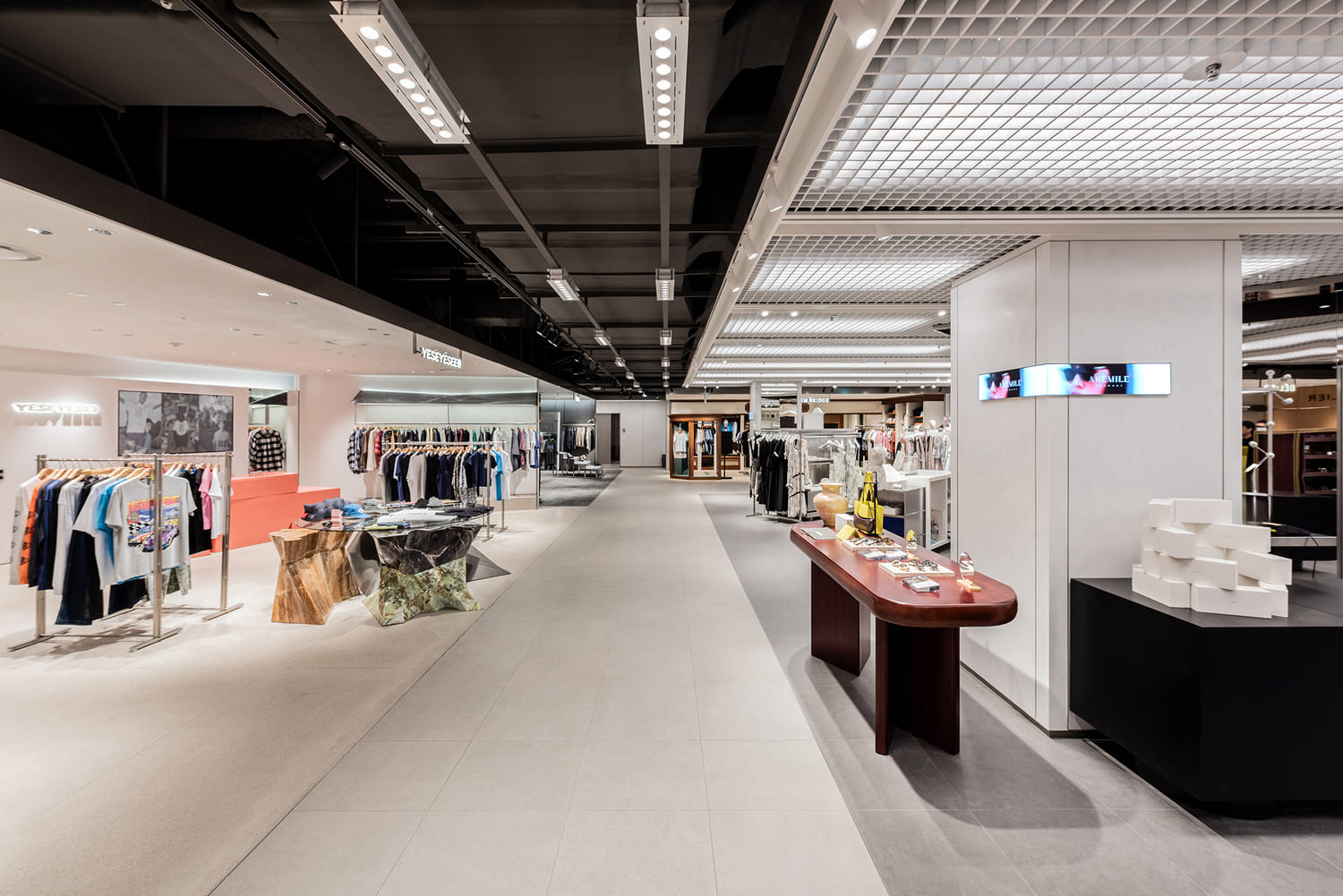 LOTTE DEP MAIN_9F_K FASHION ZONE